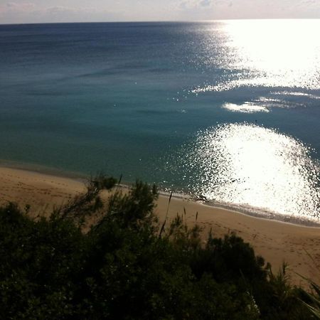 Villaparadiso Beach Front Villa Makris Gialos Аргостолион Экстерьер фото